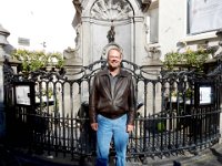 Kevin in front of Manneken Pis : Kevin Stenson