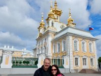 Kevin and Anna at Peterhof palace east chapel : Kevin Stenson, Anna Stenson